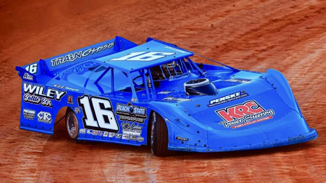 A pair of Blakes earn their wins with Vic Hill Race Engines