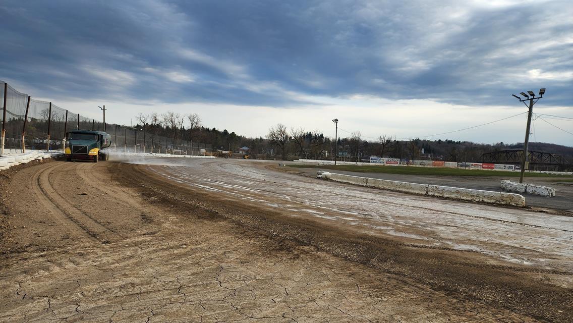 It's RACE DAY at Fonda Speedway - 12A Opening Day