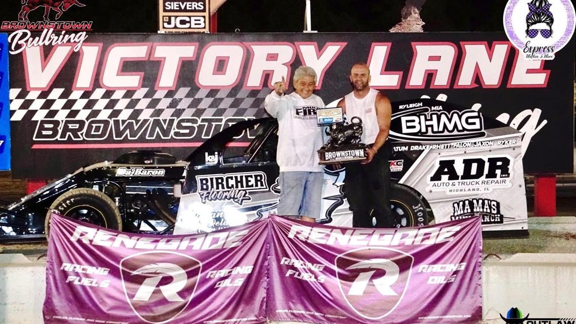 Robbie Eilers broke in a brand-new Shaw Race Car in style over the weekend, scoring a B-Mod feature win at Brownstown Bullring on Friday, September 19.