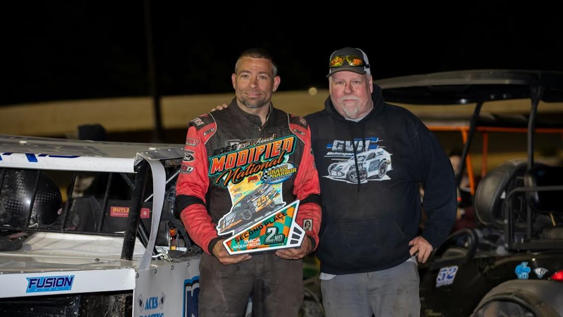 Bricen James wins the Modified Nationals