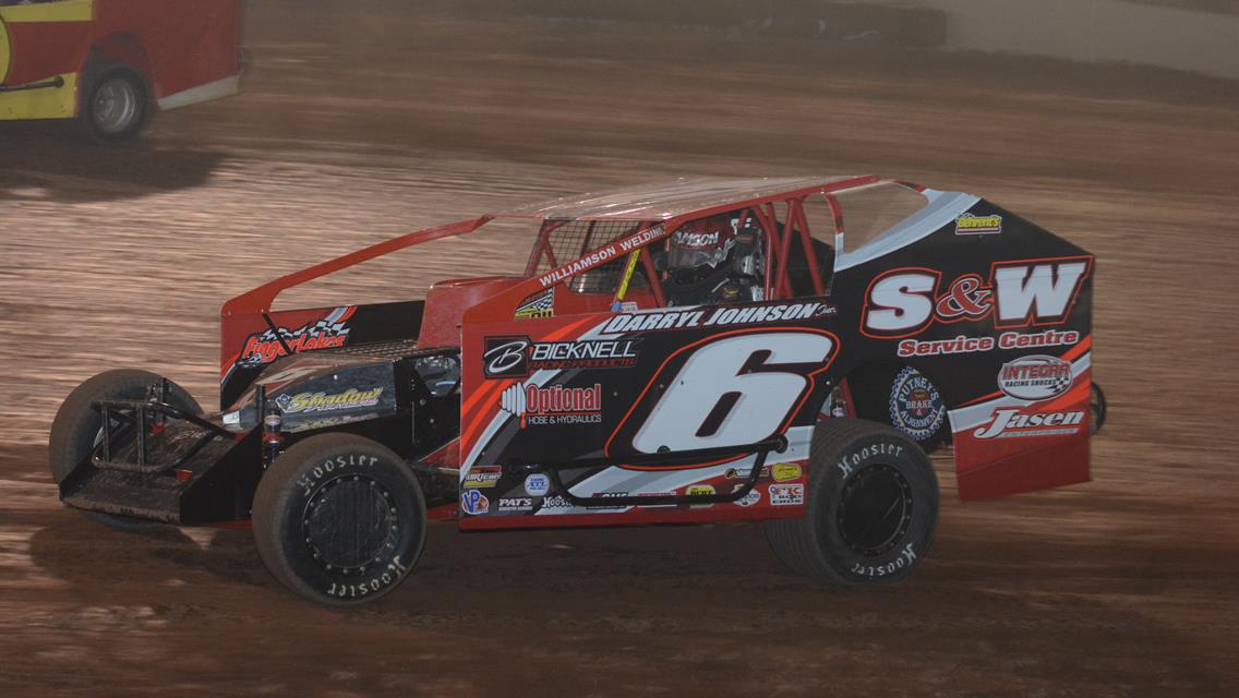 Quick Results 5.25.18- Flick Dominates Sprints; Norris Holds of Frank; Williamson Tames Modifieds; Dietz Tops Pro Stocks