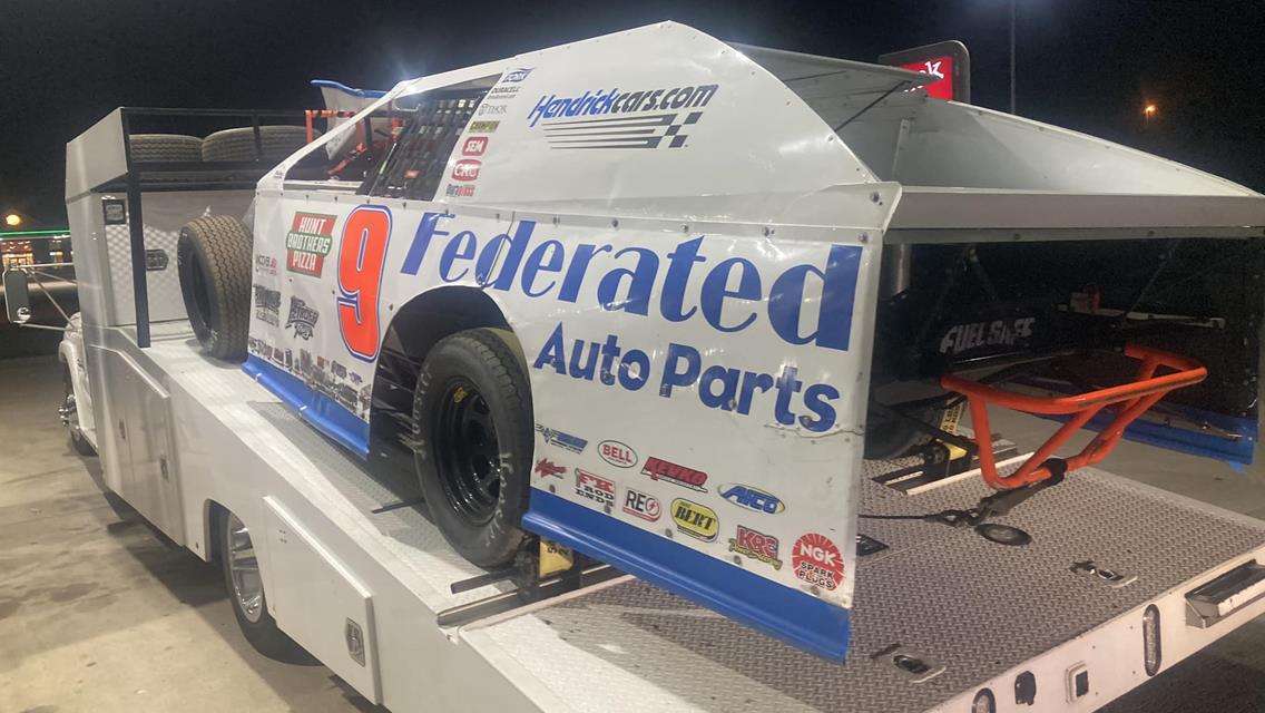 Schrader Finishes Sixth at Lincoln
