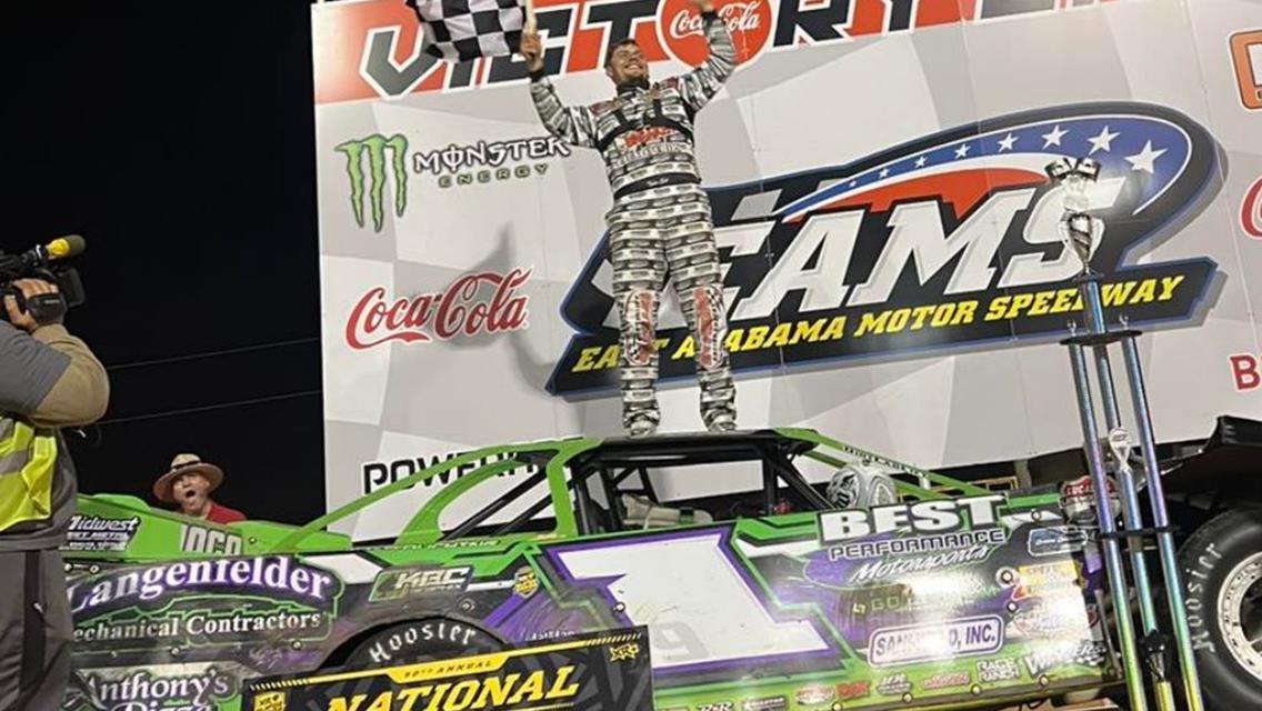 Erb Scores $30,000 at National 100