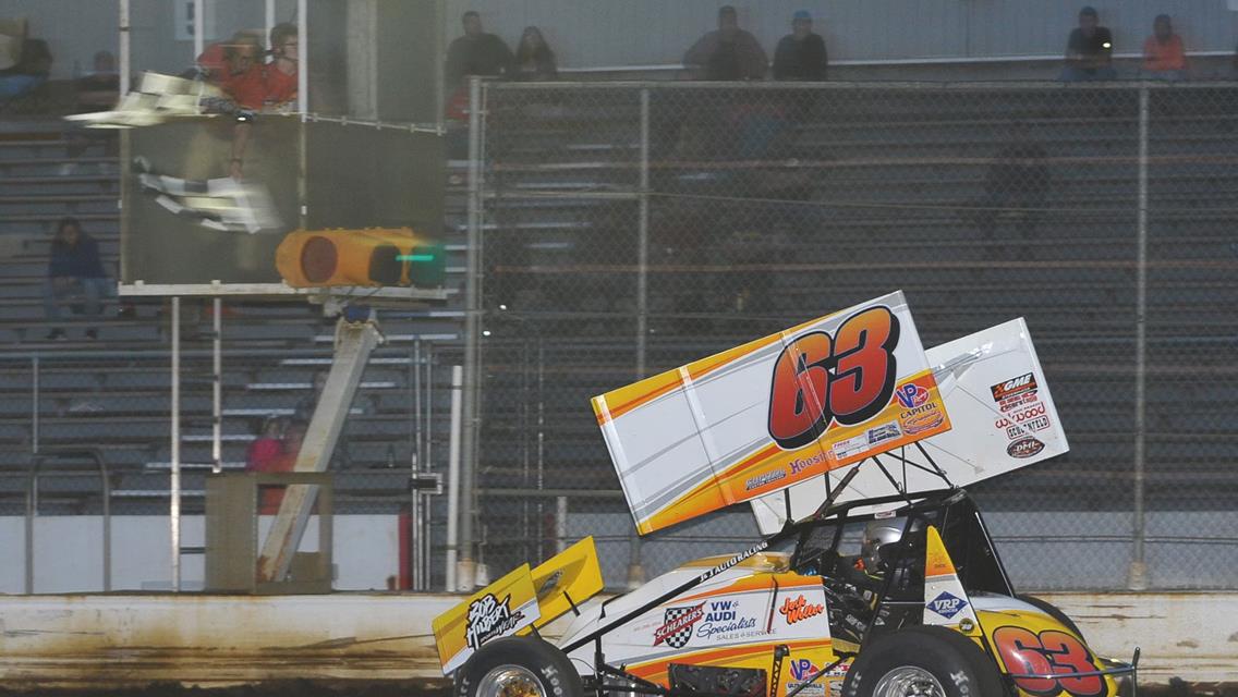 Weller carries momentum from 2018 championship into first win of 2019