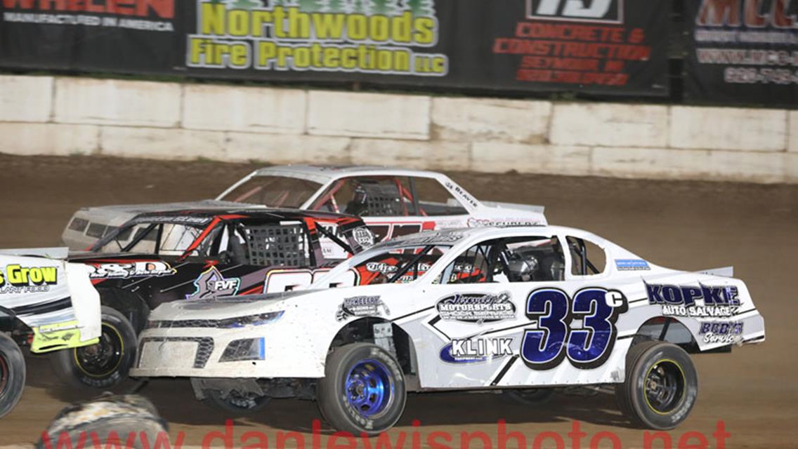 Mroczkowski makes it 2 in a row at Outagamie