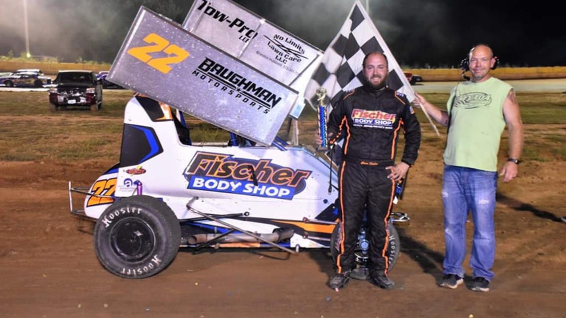 Chase Fischer Claims Fifth Feature Victory with POWRi Midwest Lightning Sprints