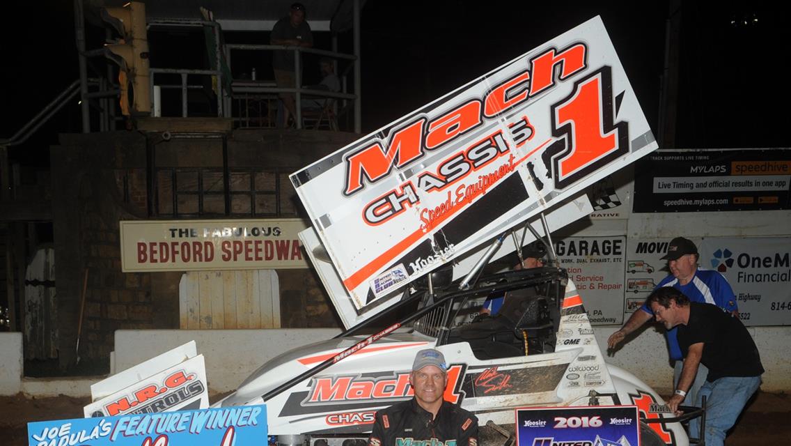 Smith Battles with Stillwaggon for URC Win at Bedford Speedway