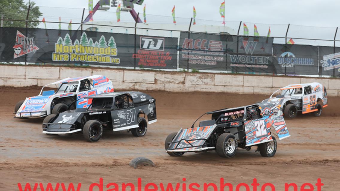 Mullen Doubles Down While Woods, Schmidt, and Booth Nab Fair Checkers