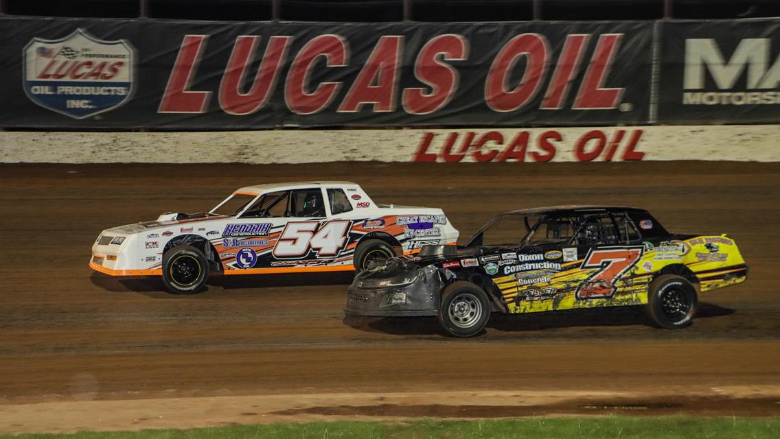 Hendrix makes it two in a row, capturing USRA Stock Cars win in Lucas Oil Speedway headliner; Phillips, Jackson, Fennewald also prevail