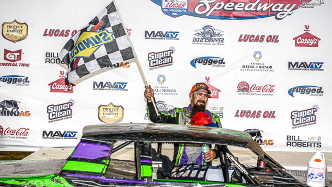 Lucas Oil Speedway Spotlight: Schweizer finds victory lane and good fit in USRA Stock Car division