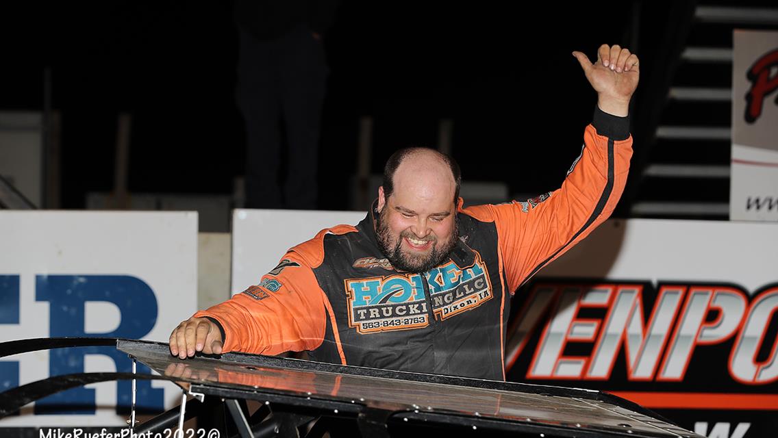 Kay takes Hoker Late Models at Davenport