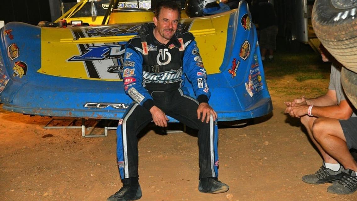 Vic Hill Attends Dirt Showdown at Boyd&#39;s Speedway