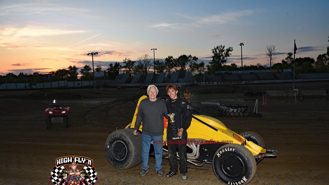 Cody Baker shines at Valley Speedway