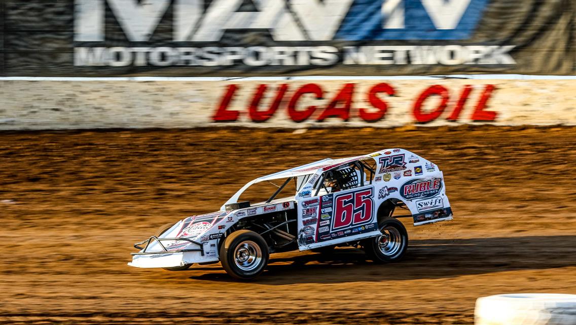 Lucas Oil Speedway Championship Spotlight: Jackson takes up-and-down ride to 5th B-Mod crown