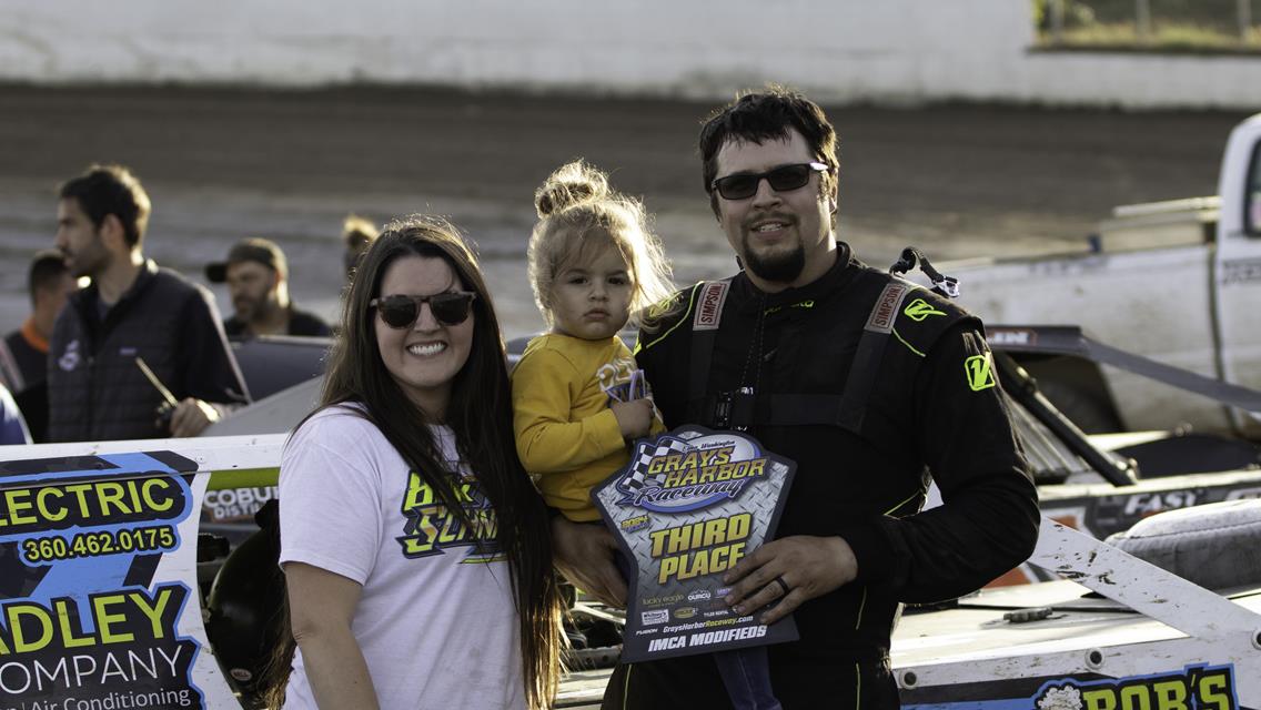 Austin Kerrigan wins, and Robert Jenner and Randy Goodman first time winners at Grays Harbor Raceway during the Fair!