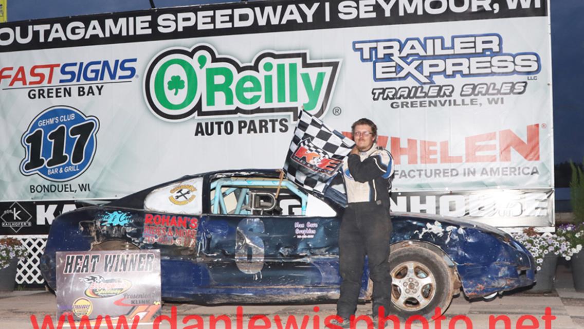 MIKE MULLEN DOUBLES UP ON OUTAGAMIE LATE MODEL, STOCK WINS