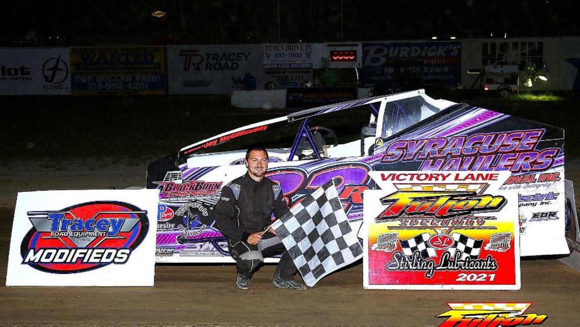 Ron Davis III Stays in The Title Hunt with Fulton Speedway Victory
