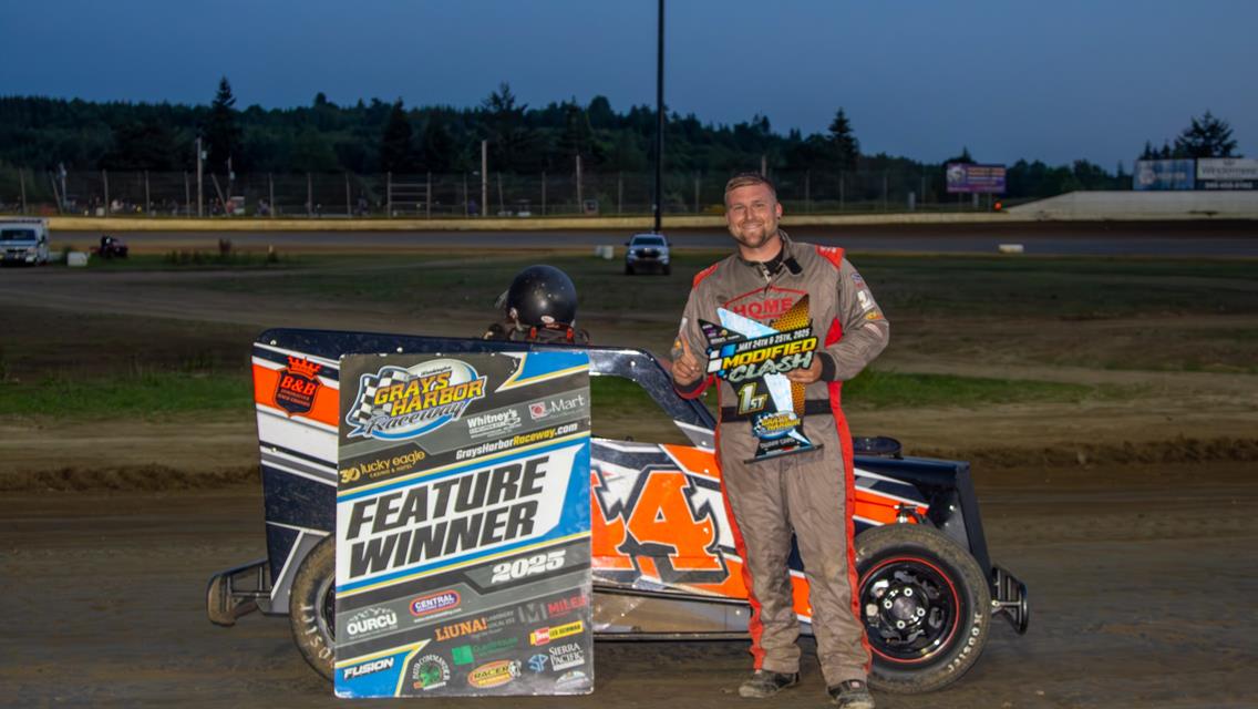 Eston Whistler wins Night 1 of the Modified Clash
