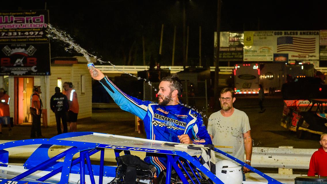 Hardy Banks $2K in Hagerstown Crate Win