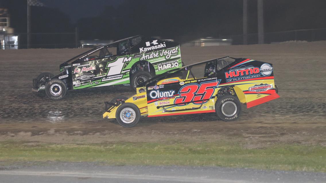 Mahaney sets blistering pace to win 358 modified feature