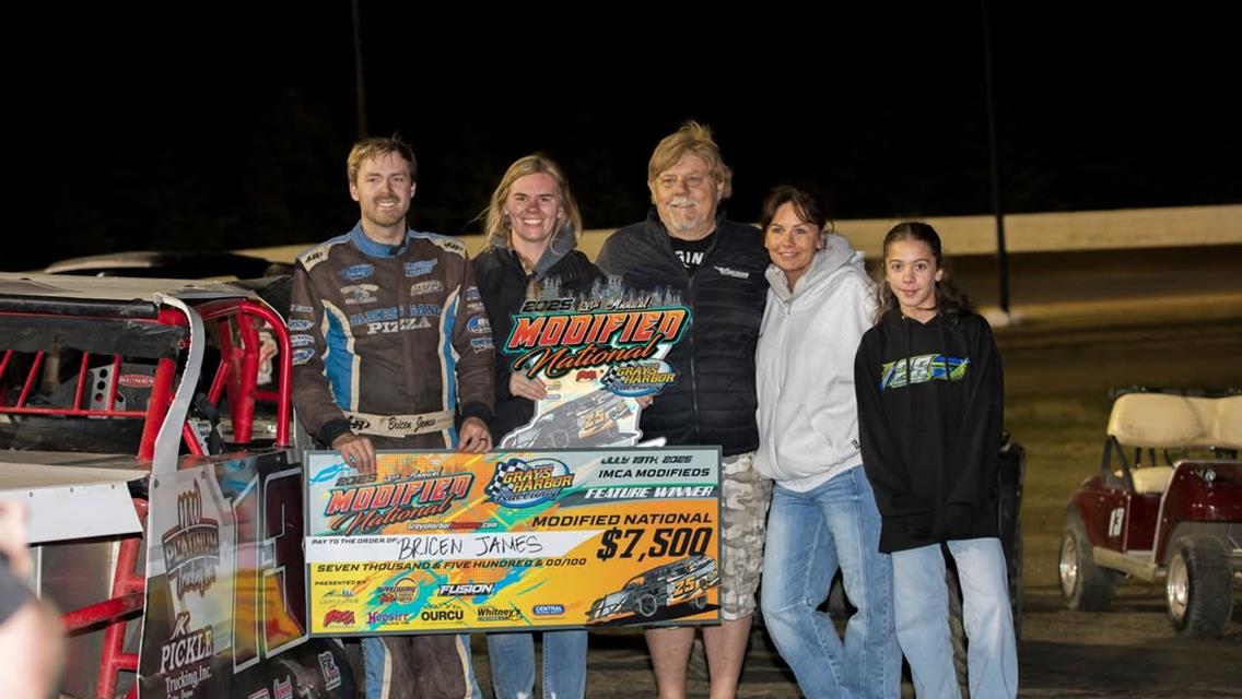 Bricen James wins the Modified Nationals