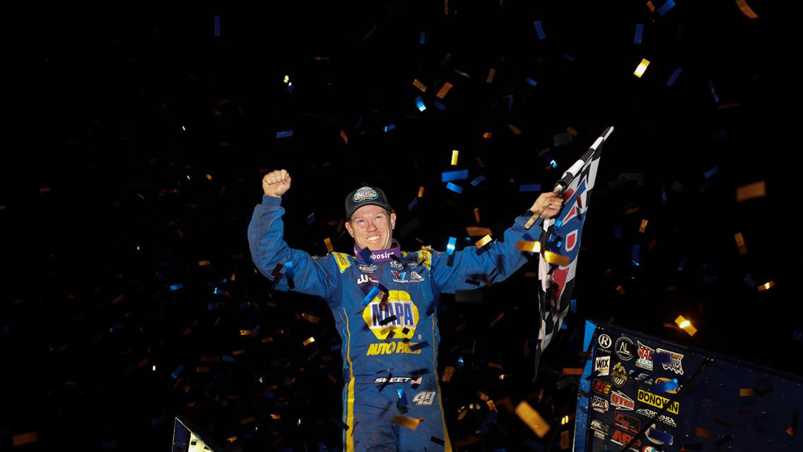 Sweet posts Outlaws win at Tucson