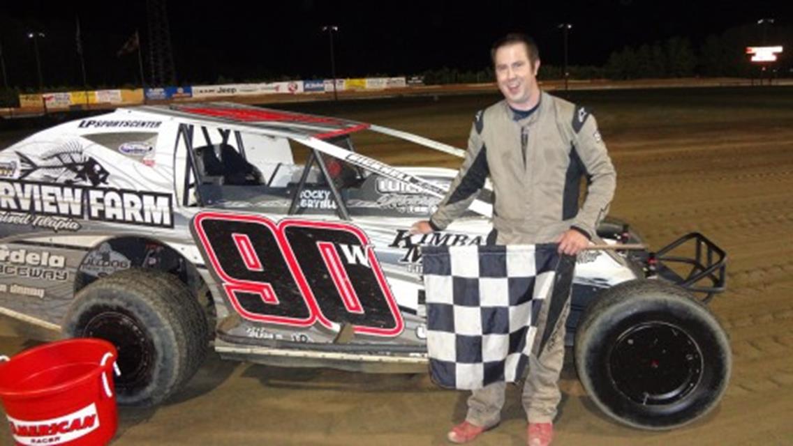 BEAU WILKINS FLAG TO FLAG FOR 2ND BIG BLOCK MODIFIED WIN