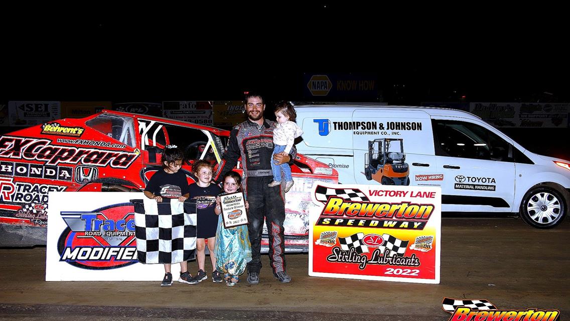 Larry Wight Returns to Brewerton Speedway Modified Victory Lane