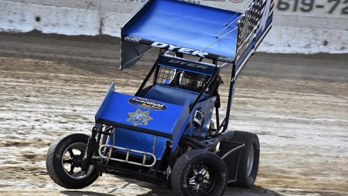 CALIFORNIA HIGHWAY PATROL OFFICER JEFF DYER WINS LIGHTNING SPRINT CAR MAIN AT SANTA MARIA!