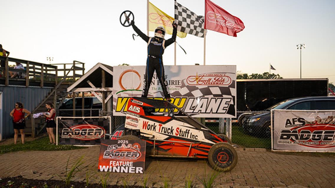 It's Parker Jones Again in Badger Midget Action at Angell Park Speedway