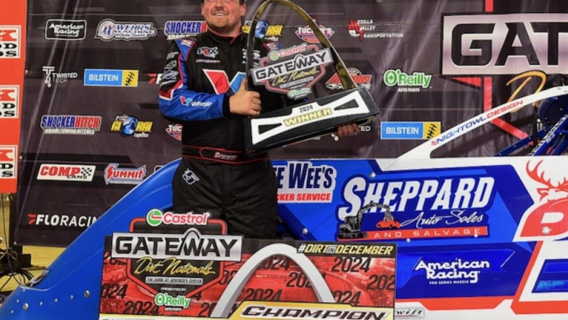 Brandon Sheppard piloted his No. B5 XR1 Rocket Chassis to the $30,000 victory in the Castrol Gateway Dirt Nationals at The Dome at America&#39;s Center (St. Louis, Mo.) on Saturday, December 7. (Todd Boyd image)