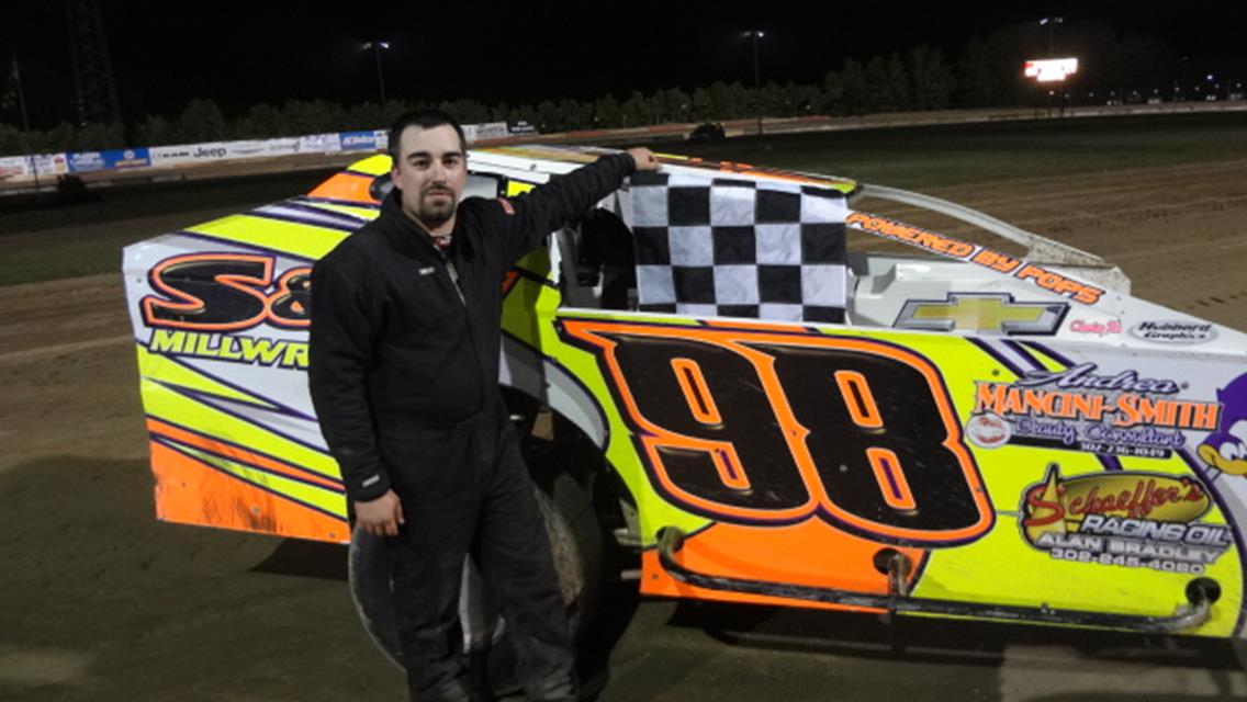 WESTLEY SMITH SCORES FIRST WIN OF SEASON IN AC DELCO SPORTSMAN