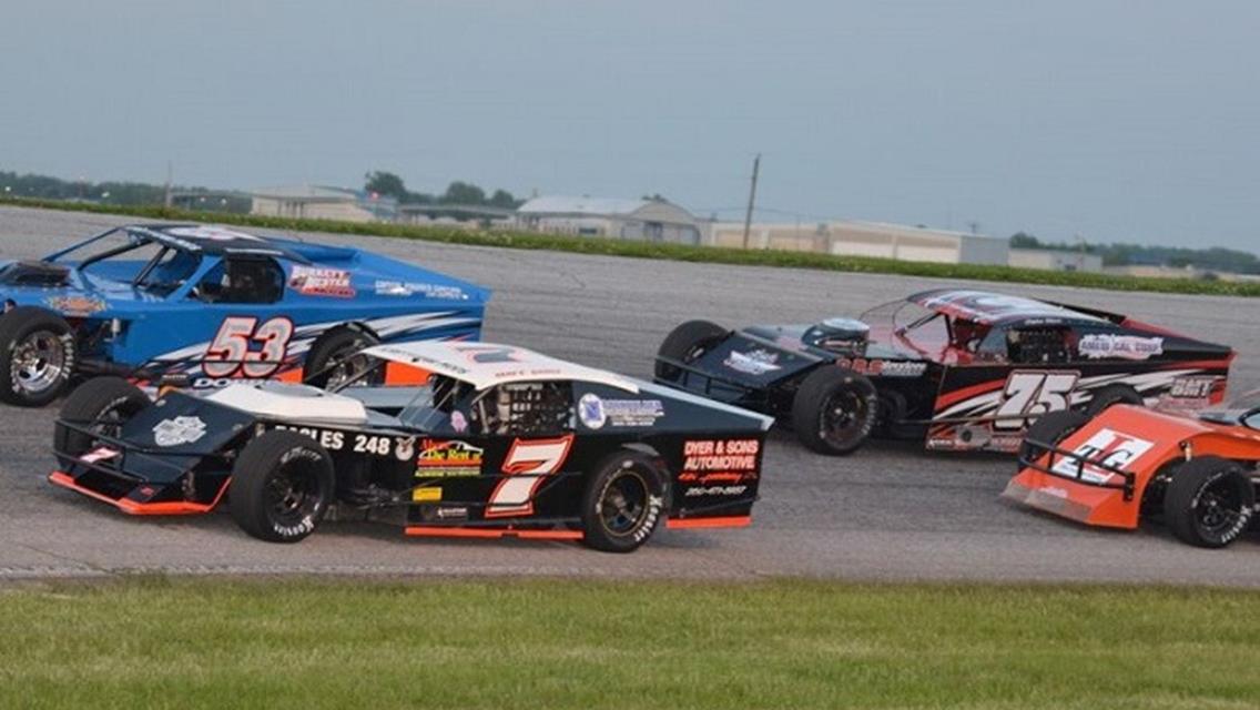 Auto Meter Products Joins Top Speed Modifieds