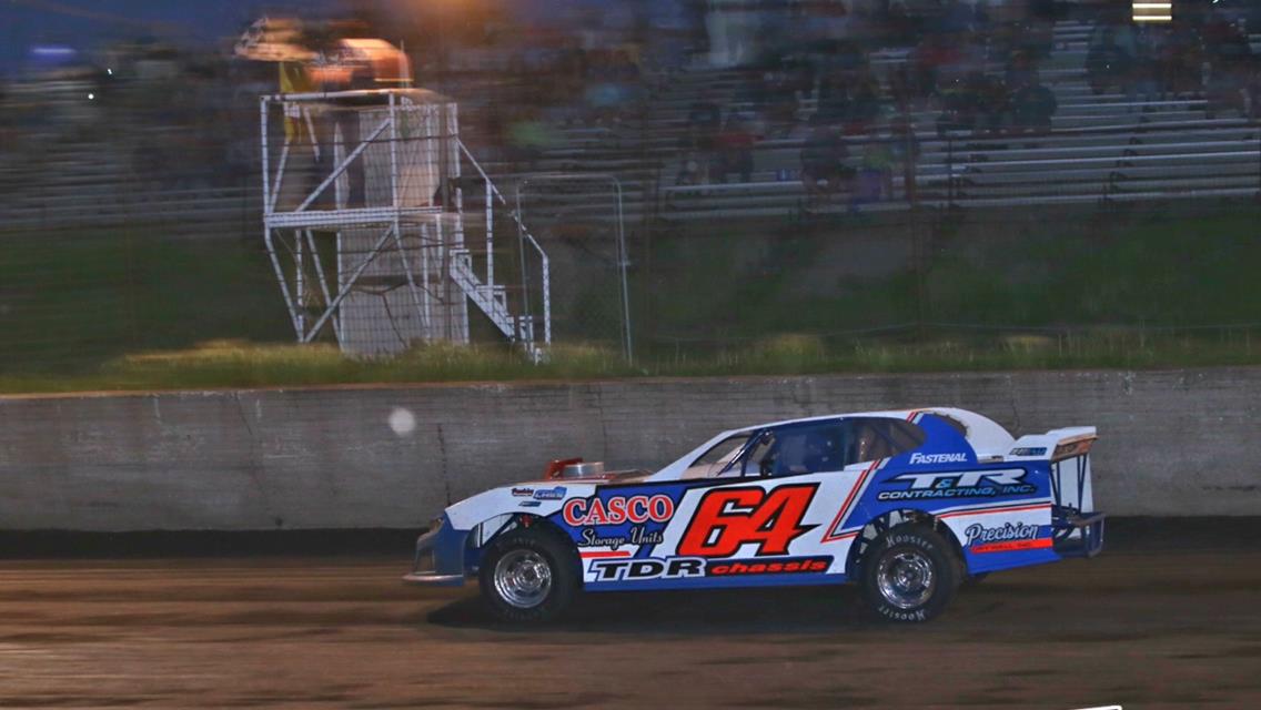 Barger, Yeigh go back-to-back at I-90 Speedway