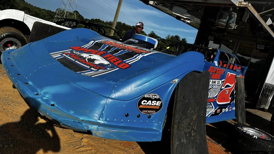 Ultimate Motorsports &amp; RV Park (Elkin, NC) – World of Outlaws Case Late Model Series – Ultimate Showdown – May 24th-25th, 2024.