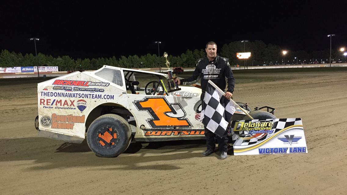 ANOTHER SCOOP PLEASE- WATSON RUNS DOWN FIELD FOR SECOND H.A.S BIG BLOCK WIN