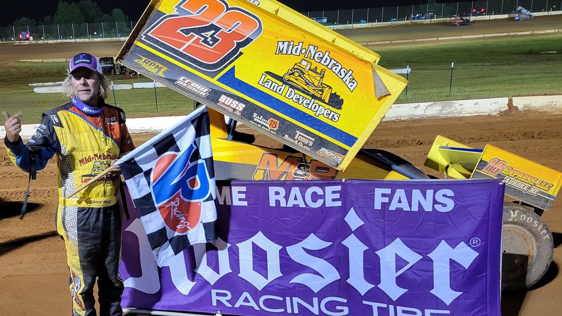 MOSS DRIVES TO FIRST USCS WIN OF THE SEASON AT DEEP SOUTH