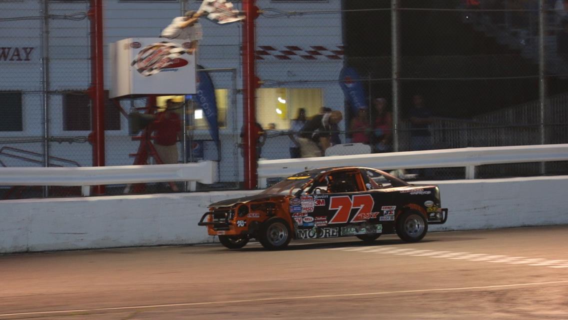 Wells, LaFountain Extend Airborne Modified New Winner Streak to Seven