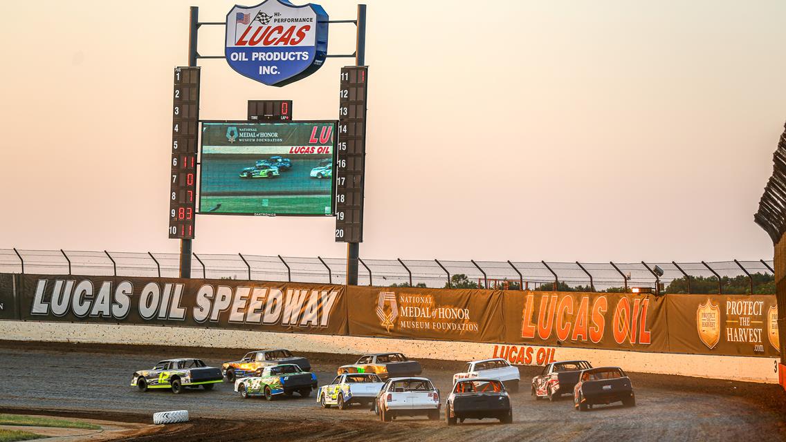 Roll Call: Lucas Oil Speedway weekly drivers invited to post photo for chance to win pit pass