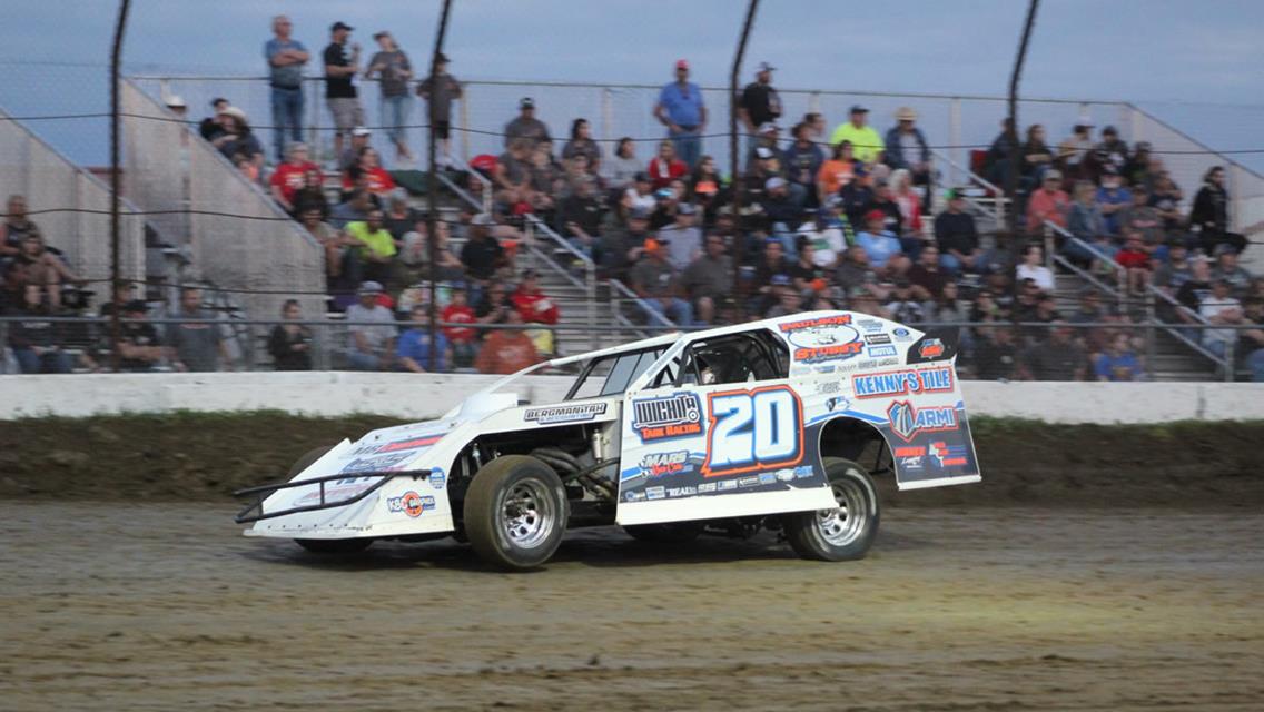 Rodney Sanders Bags Eighth Win of the Season at Central Missouri