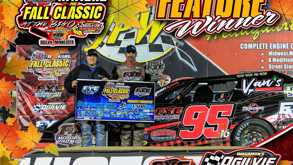 Doar Headlines Winners at 19th Annual Minnesota Truck Headquarters Fall Classic Finale