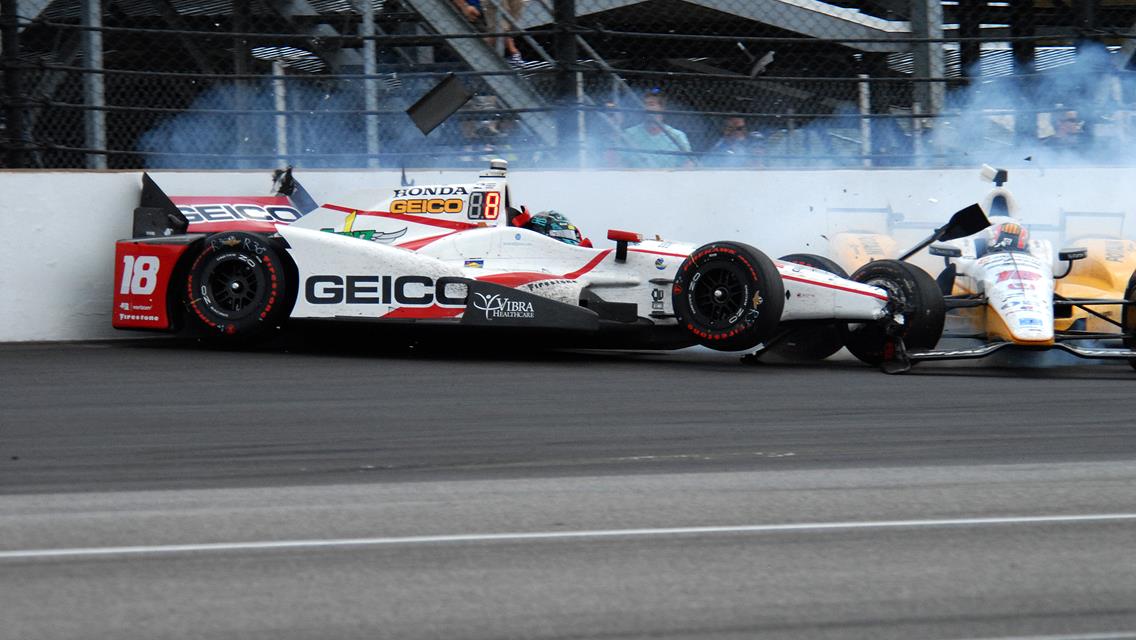 Davison stars in Indy 500