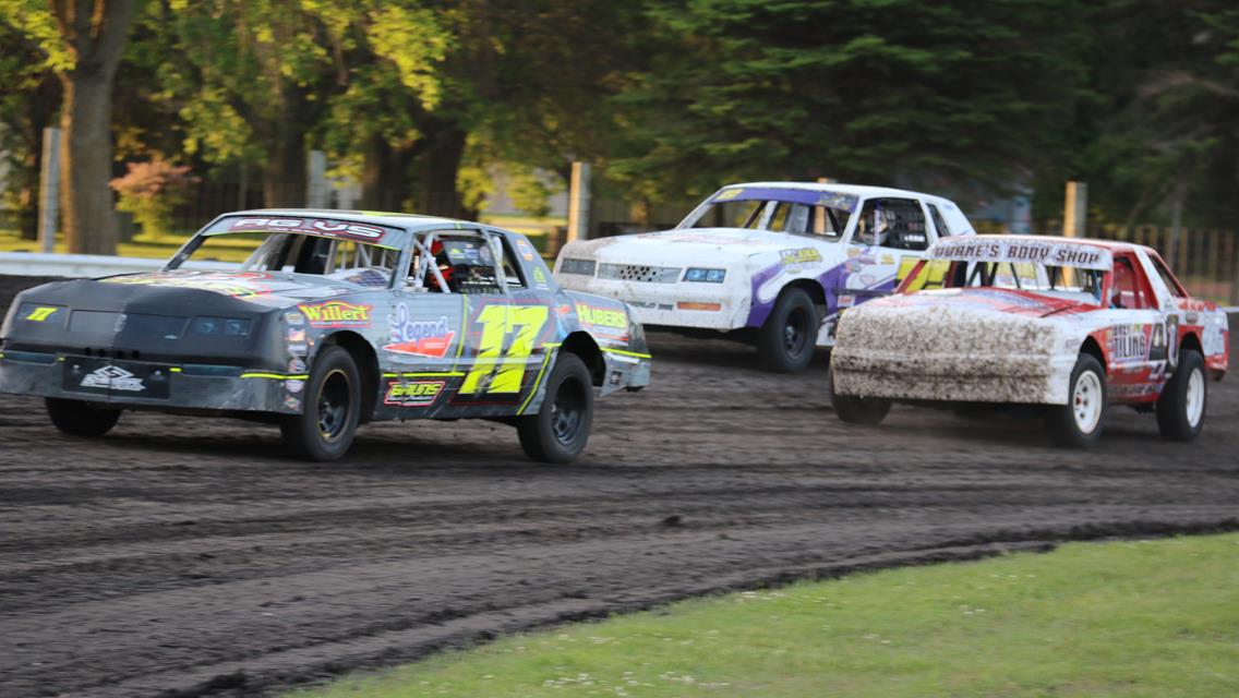 Drivers Racing at the Murray County Speedway