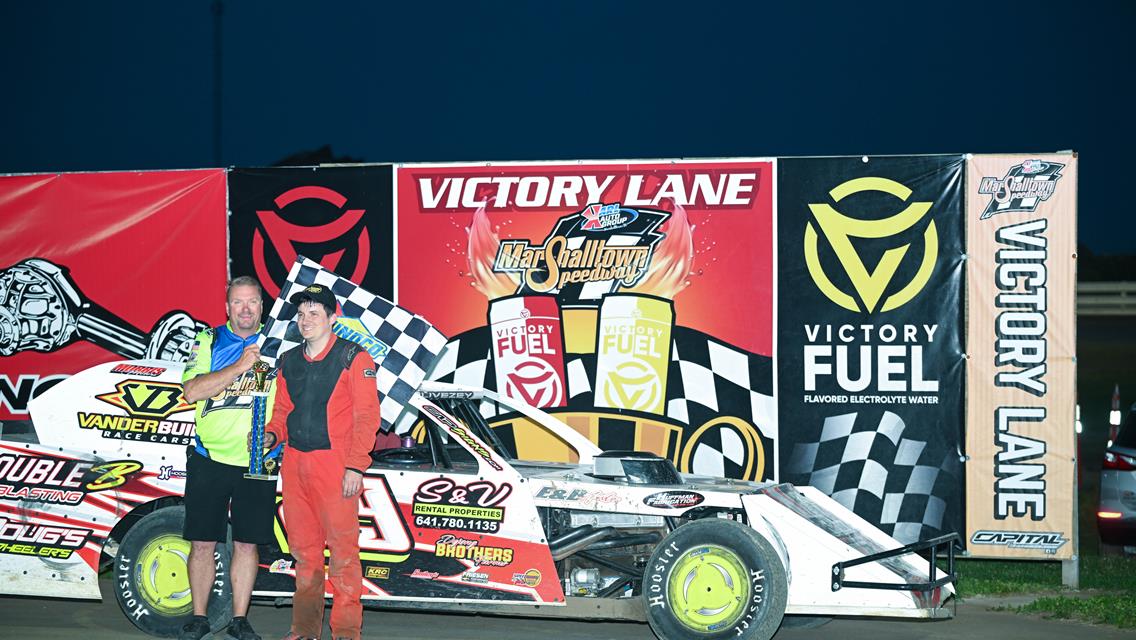 Bradly Graham Tops the Hobby Stocks for $1,000.00, Carter, Hibdon, George, Livzey, and Grady Are Also Victorious