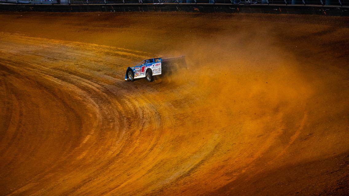 Late Model drivers take it all in during Bristol test