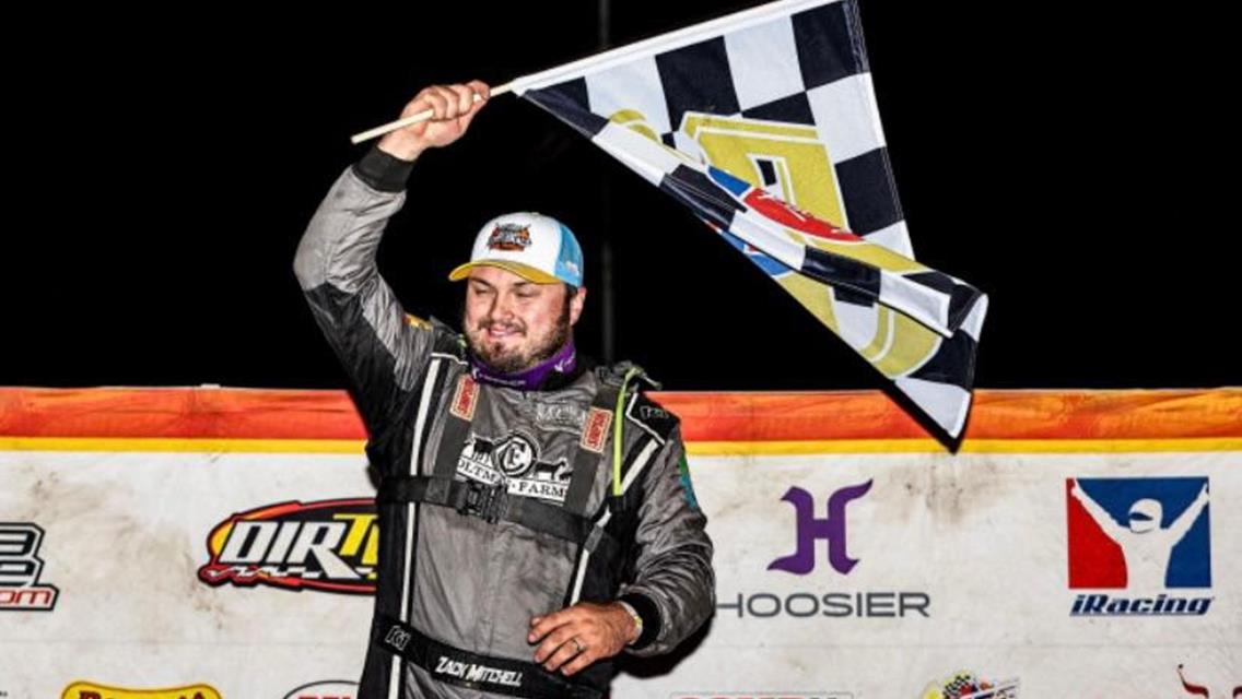 Zack Mitchell in victory lane in Saturday&#39;s Birthday Race at Oakshade Raceway.