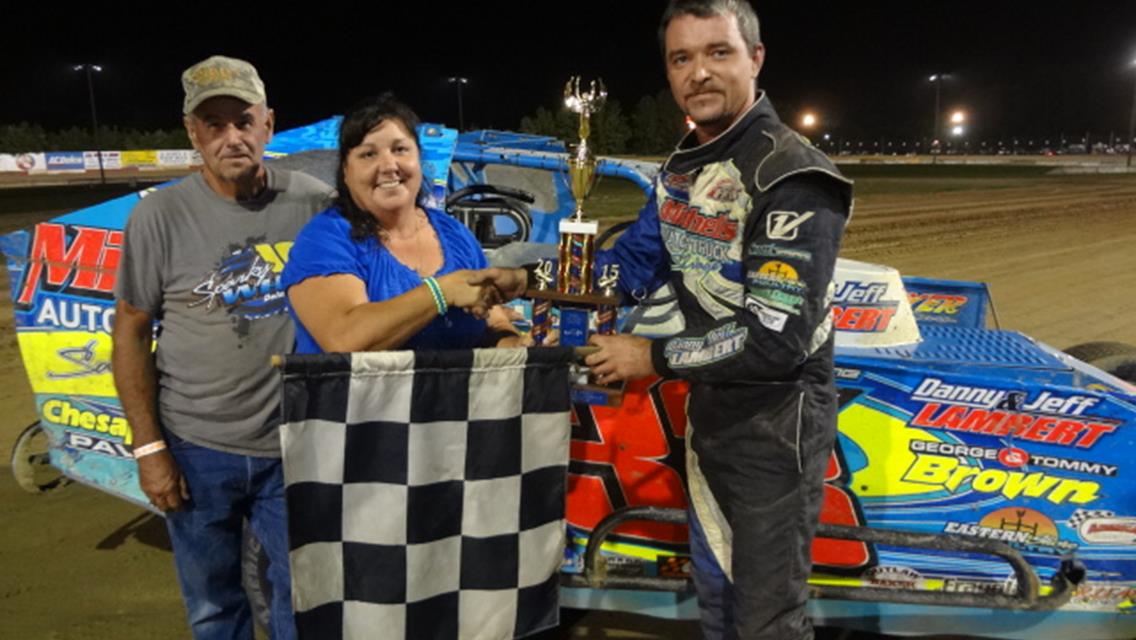 BRAD TRICE MAKES LATE RACE PASS TO WIN ELLIOTT FARMS BIG BLOCK MAIN