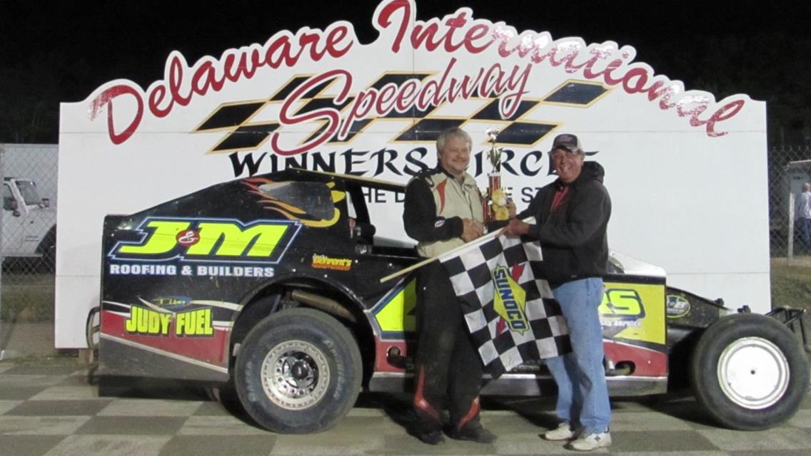 BOBBY WATKINS GETS FIRST CAREER WIN IN BIG BLOCK MODIFIEDS