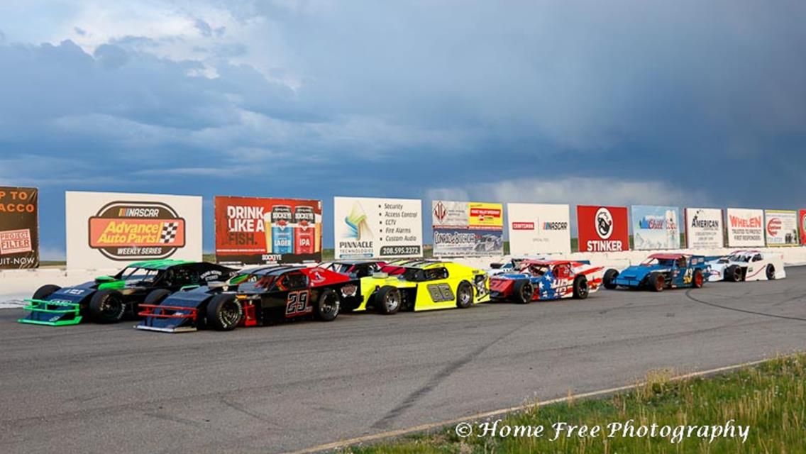 Webster, Barr Spar in Speed Tour Showdown