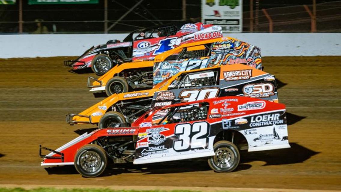 Mothers admitted free on Saturday as Lucas Oil Speedway Weekly Racing Series resumes